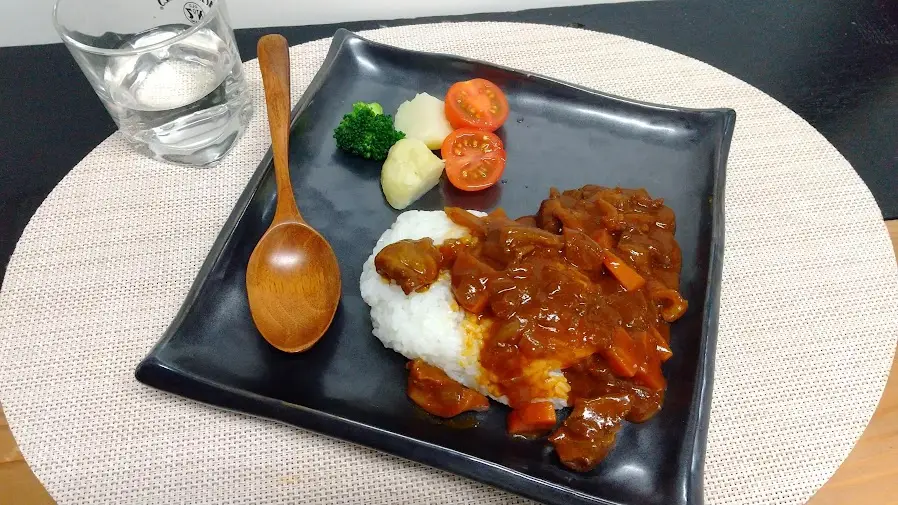 牛スジカレー